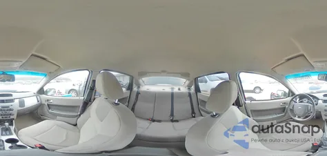 2008 Ford Focus Se z USA, uszkodzony, nr VIN 1FAHP35NX8W127034